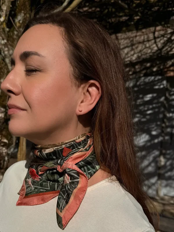 boucles d'oreilles clous perle nude rose bijoux lyon foulard soie modèle flamingos