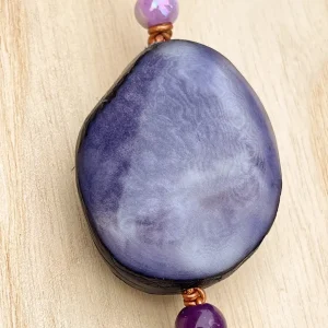 Collier noix tagua couleur parme naturel Bijoux Lyon