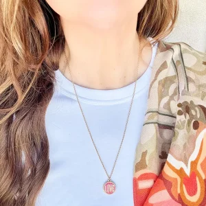 collier chaine pendentif LOVE rose bijoux Lyon