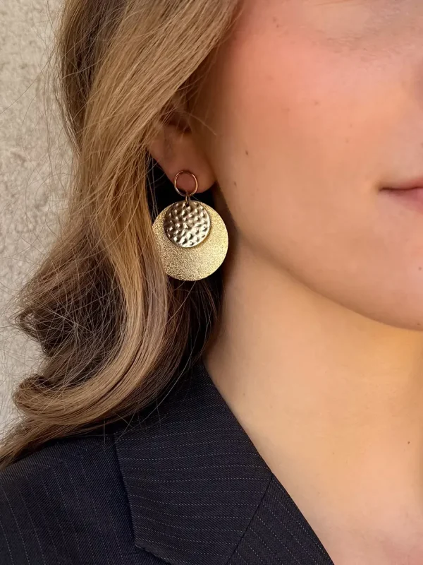 boucles d'oreilles modèle comète médaillons dorés Bijoux Lyon