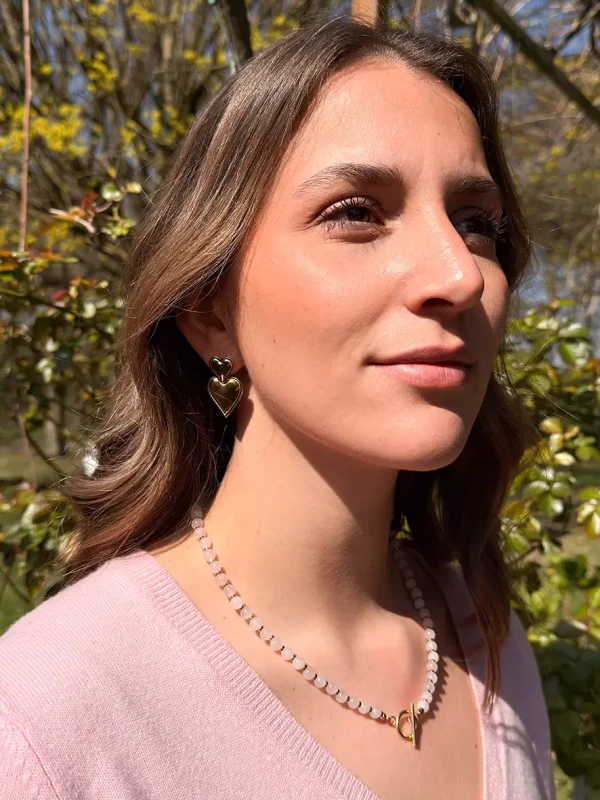 boucles d'oreilles dorées pendentif coeur puce coeur collier pierre naturelle quartz rose bijoux lyon