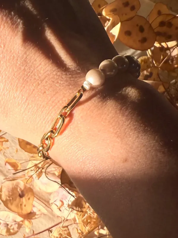 Bracelet chaine acier inoxydable et perles nacrées bijoux Lyon