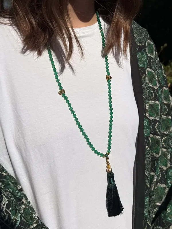 Collier long perles en pierre naturelle onyx vert leopard doré pompon soie bijoux Lyon boucles d'oreilles