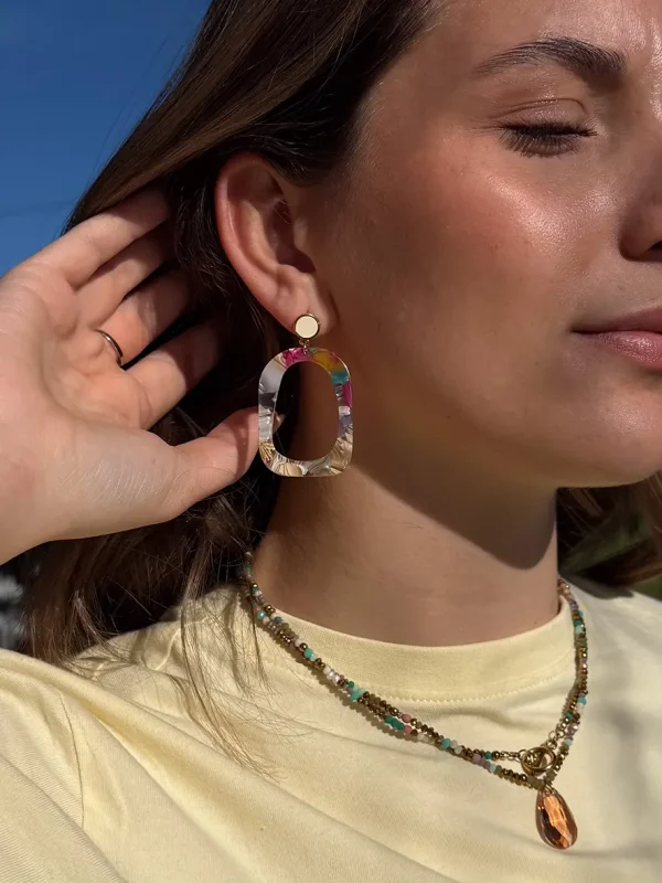 Collier modèle Meli Melo pastel pendentif cristal rose clair bijoux Lyon boucles d'oreilles légères mix pastel